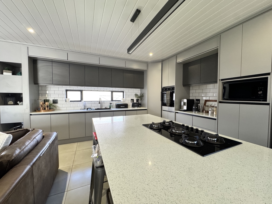 3 Bedroom Property for Sale in Wilkoppies North West